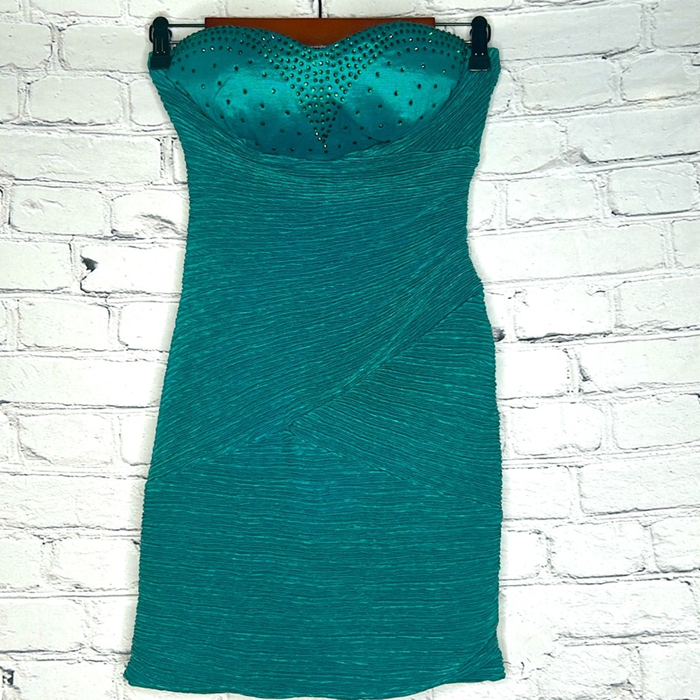 Coqueta International Emerald Green Rhinestone Strapless Dress Size Medium